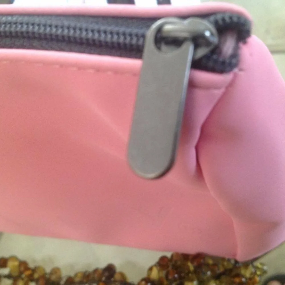 Mally Beauty Large Pink Cosmetics Makeup Bag — BRAND NEW